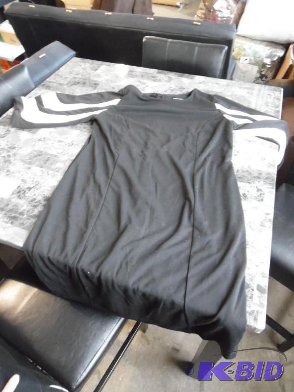 lot 54 image: Dress