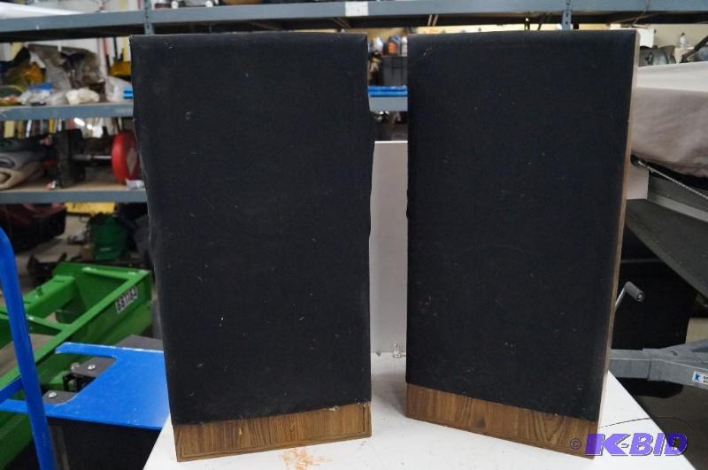 speakers