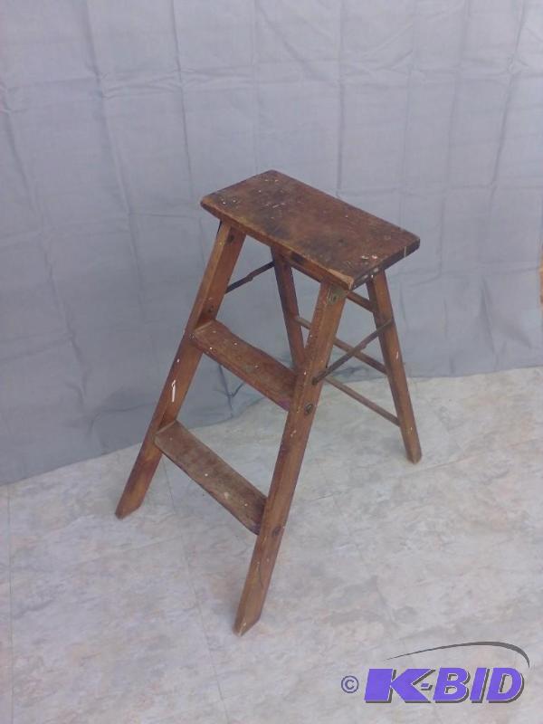 Wooden Step Ladder