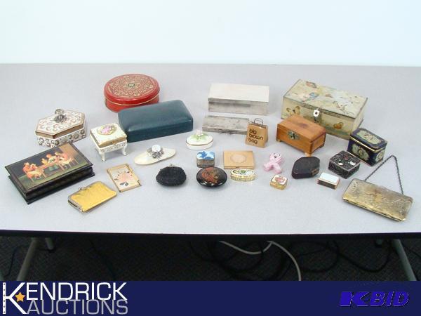 Large Lot of Vintage Trinket Boxes and Compacts