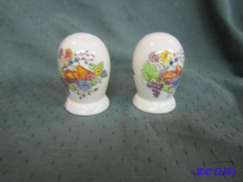 Hand Painted Vernon Kilns Fruitdale