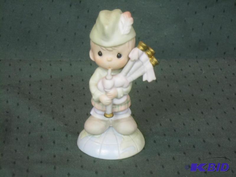 Collectible Precious Moments Bagpipe Player 456470