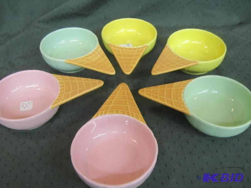 Set of 6 Ice Cream Dishes Collectible