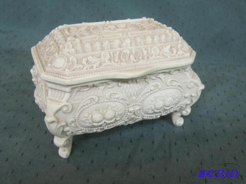 Inlay Handcrafted Box