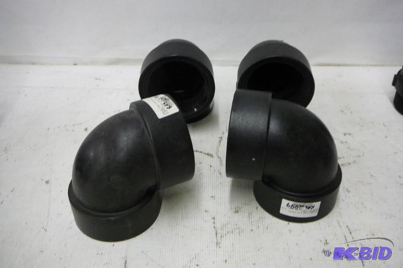 lot 113 image: 4 - 3&quotx3" FPT Elbow...