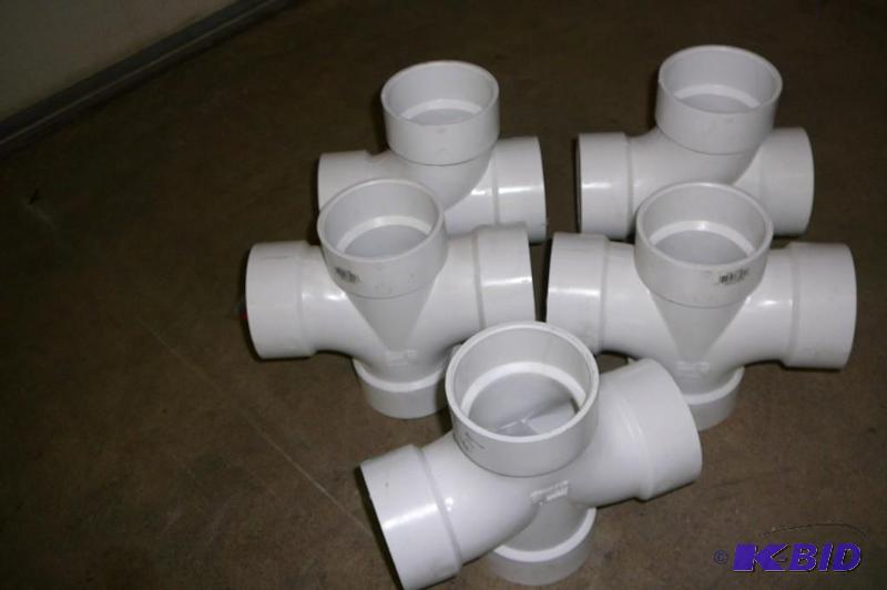 lot 17 image: 5 - 3" Double Sanitary Tee Sch 40 genova...