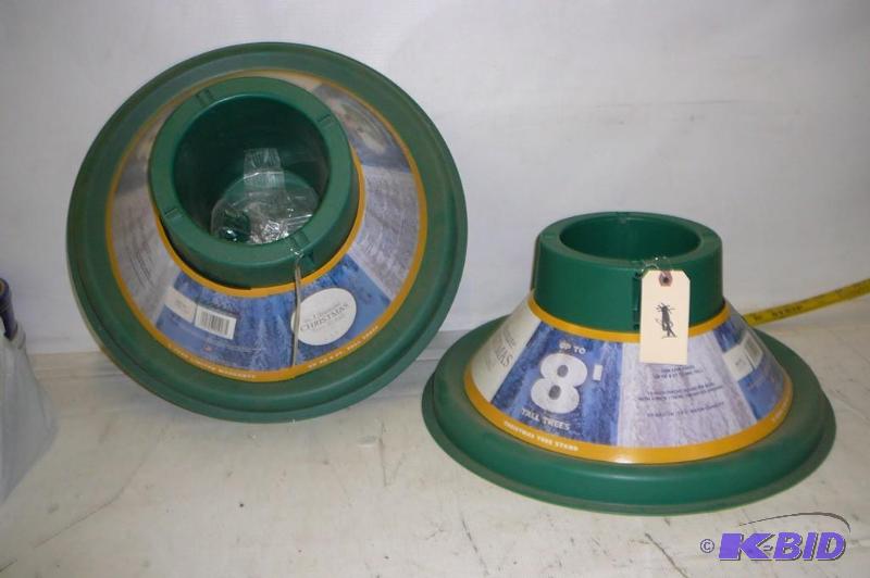 lot 170 image: 2-Christmas Tree Stand up to 8 Tall Tree...