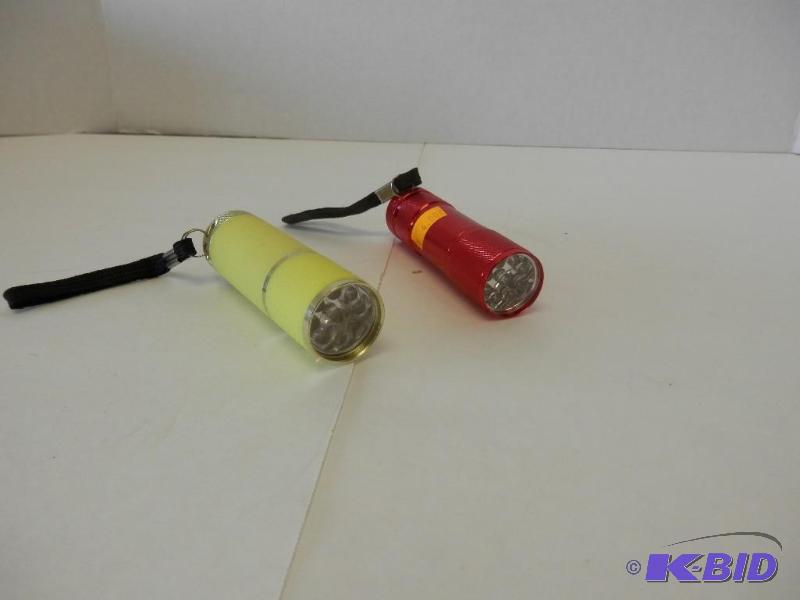 2 aluminum LED flashlights