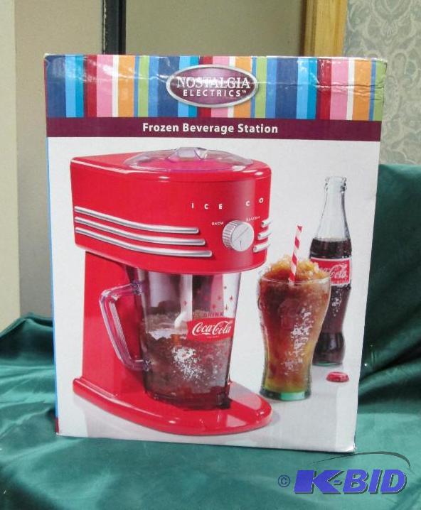 lot 71 image: Nostalgia Electrics Frozen Beverage Station h...