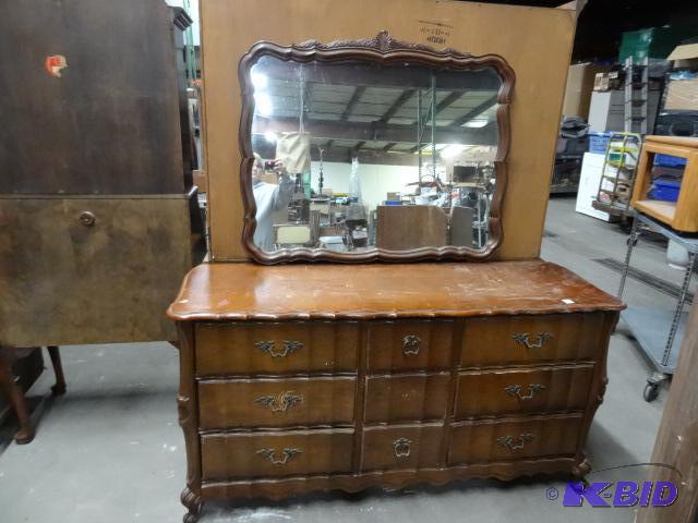 9 Drawer Dresser wMirror 61 X 18 X 33...