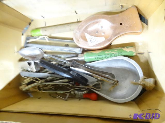 Misc Vintage Kitchen Utensils...