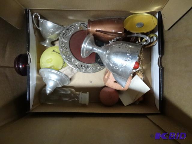 Vintage Lunch Pail and other Misc Vintage Ite...