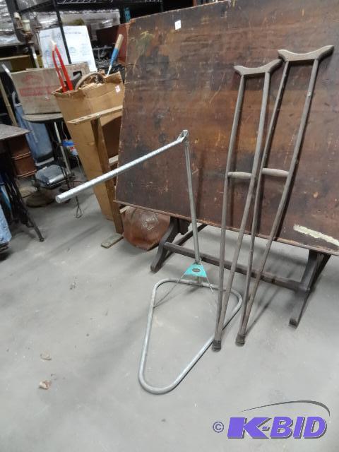 Vintage Wood Crutches. Caldak Fold Up Clothes...
