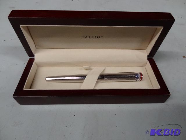 Patriot pen in original box. New...