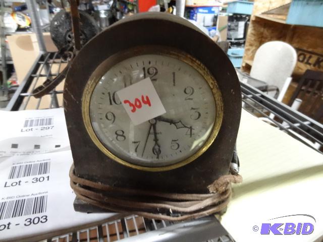 Vintage Gilbert electric clock...