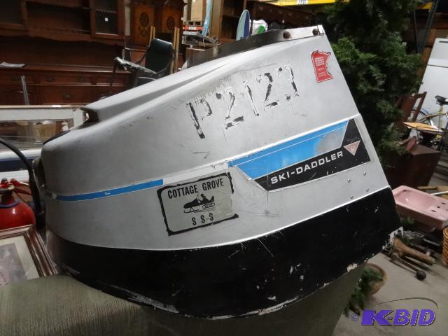 Vintage FIberglass Skidaddler Snowmobile Hood...