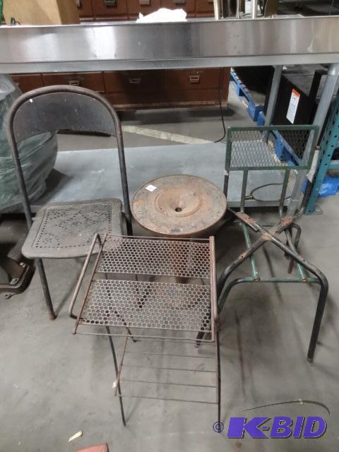 2 Vintage Metal Chairs, Metal Stand. Metal Pe...