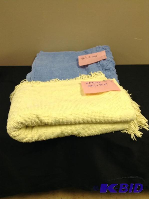 lot 44 image: Lot of two chenille bedspreads