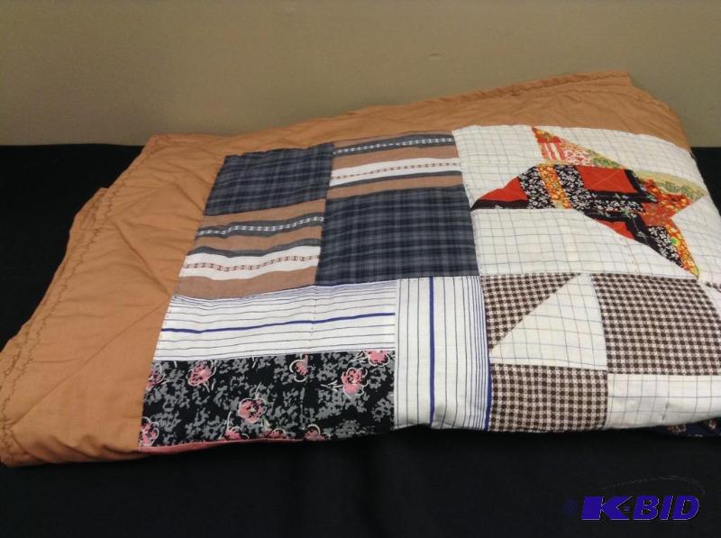 lot 87 image: Comforter hand stitched and machine stitched