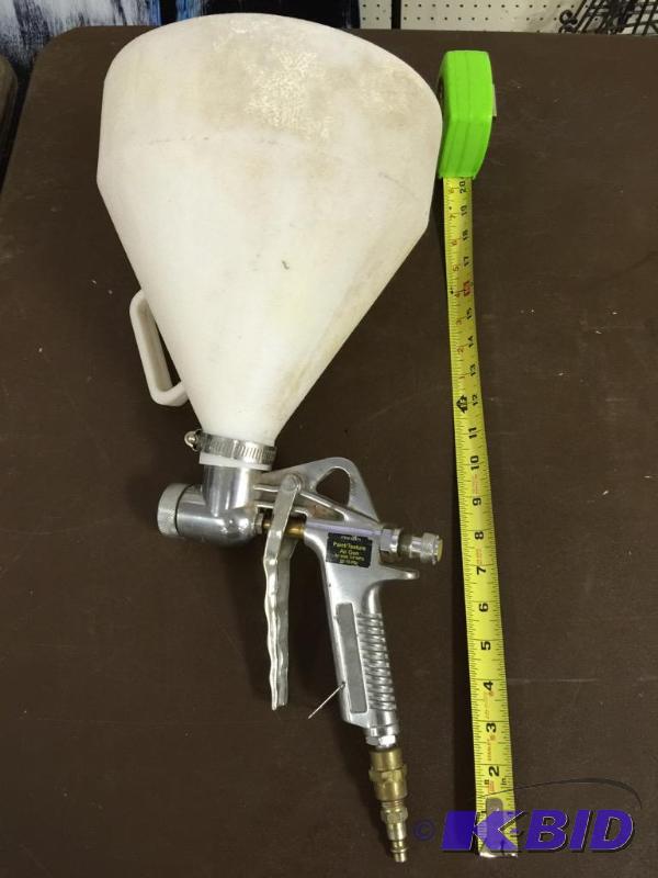 lot 30 image: Central Pnuematic Paint Texture Air Gun