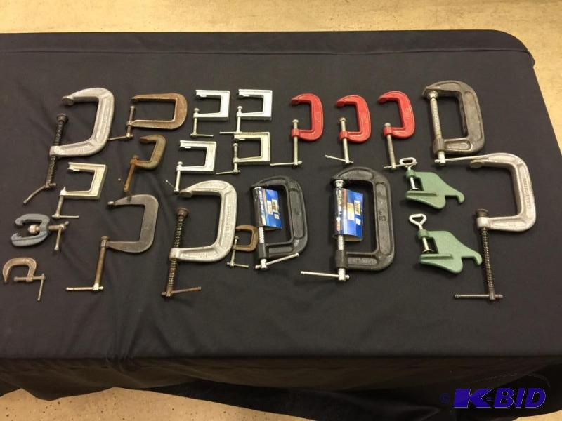 lot 34 image: Lot of 23 Metal C Clamps