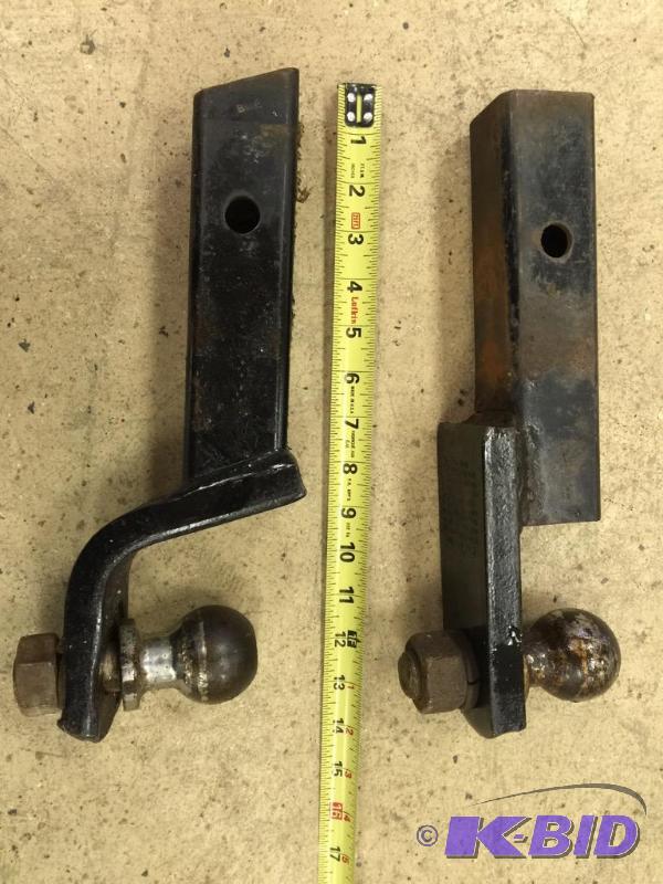 lot 42 image: 2 Trailer Hitches With 2in Balls