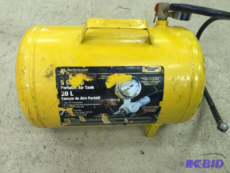 lot 44 image: Performance Tool 5 Gallon Portable Air Tank