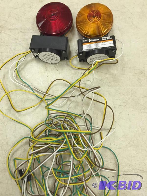 lot 64 image: Magnetic Tow Lights