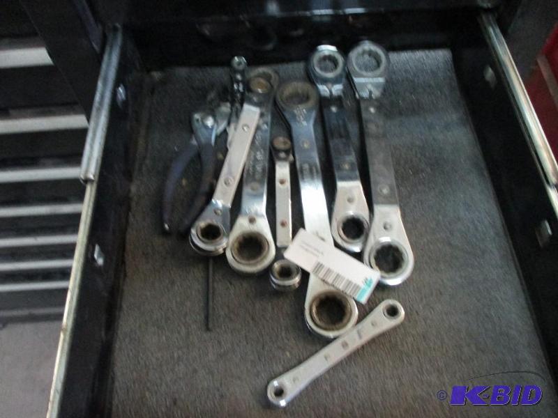 ratchet wrenches...
