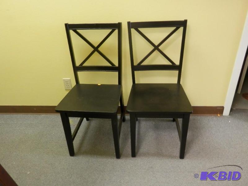 pair of chairs