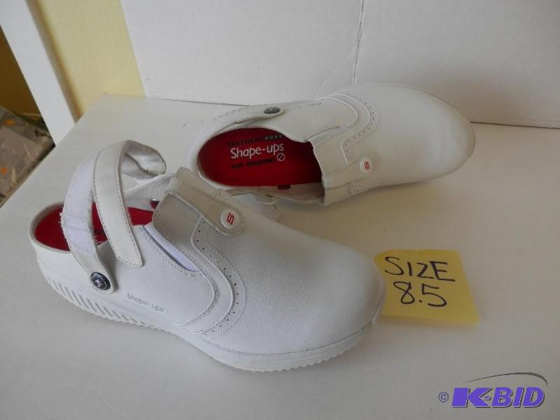 Sketchers shape ups size 8.5 New