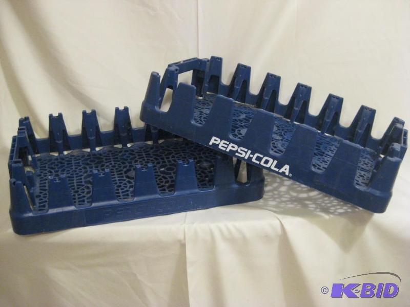 lot 33 image: 2 Pepsi Cola Plastic Crates...