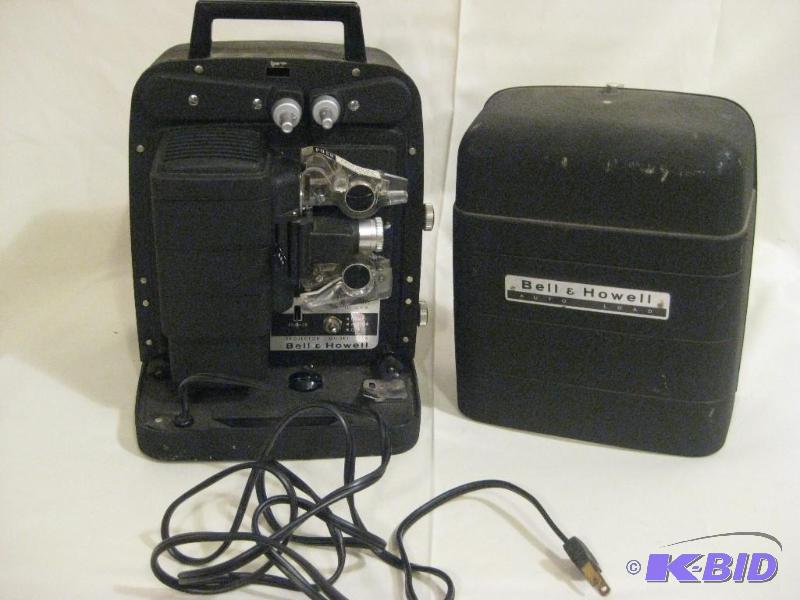 lot 41 image: Bell &amp Howell Auto Load 8 MM Projector, R...