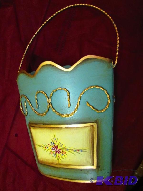 lot 45 image: Metal flat basket dcor 7 inches tall plus han...