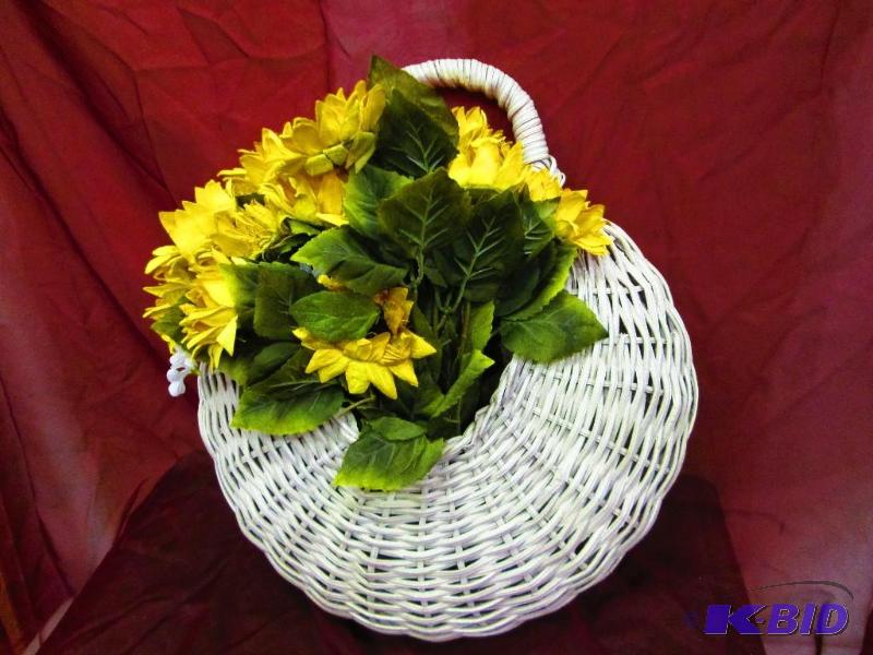 lot 47 image: Wicker baskert with flowers, 20 inches tall...
