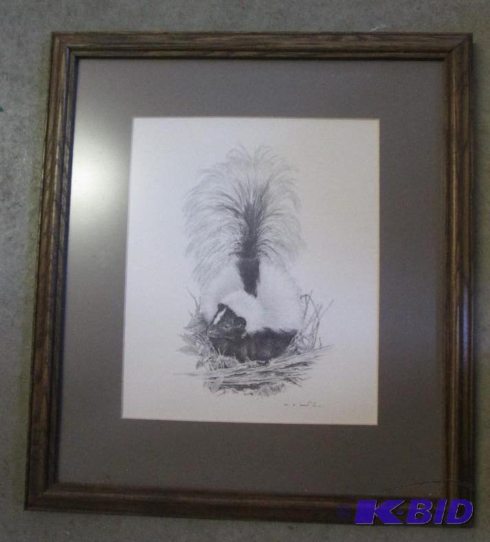 lot 7 image: 18in x 16in wooden framed picture of a skunk ...