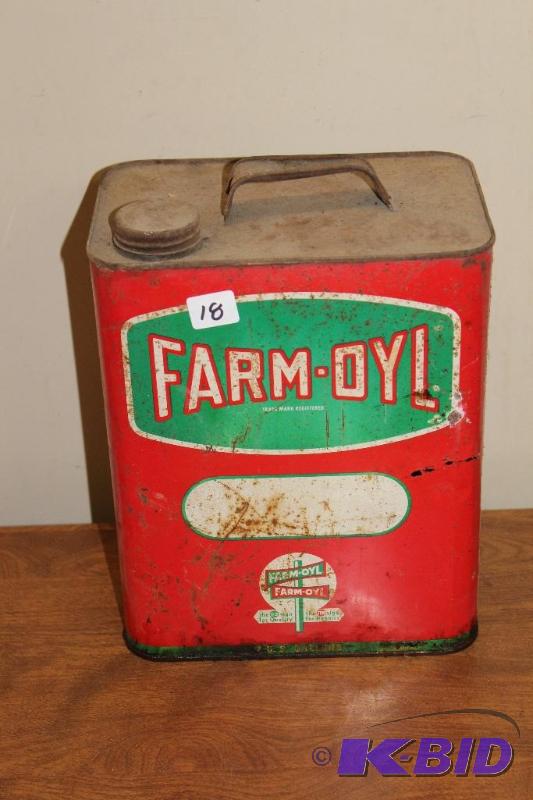 lot 18 image: Farm-Oyl Vintage 2 Gallon Can, empty, origina...