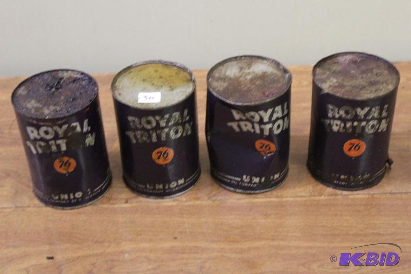 lot 30 image: FULL 4 Cans Union 76 Royal Triton Motor Oil, ...