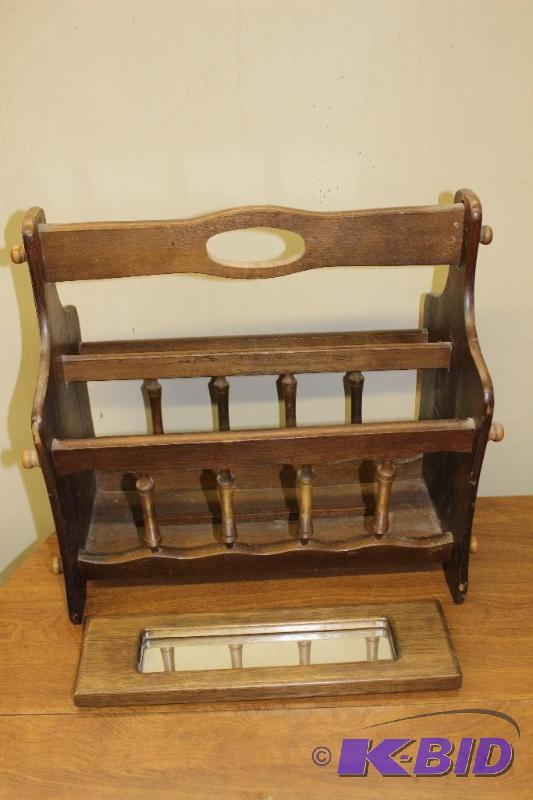 lot 309 image: Wood Magizine Rack ...