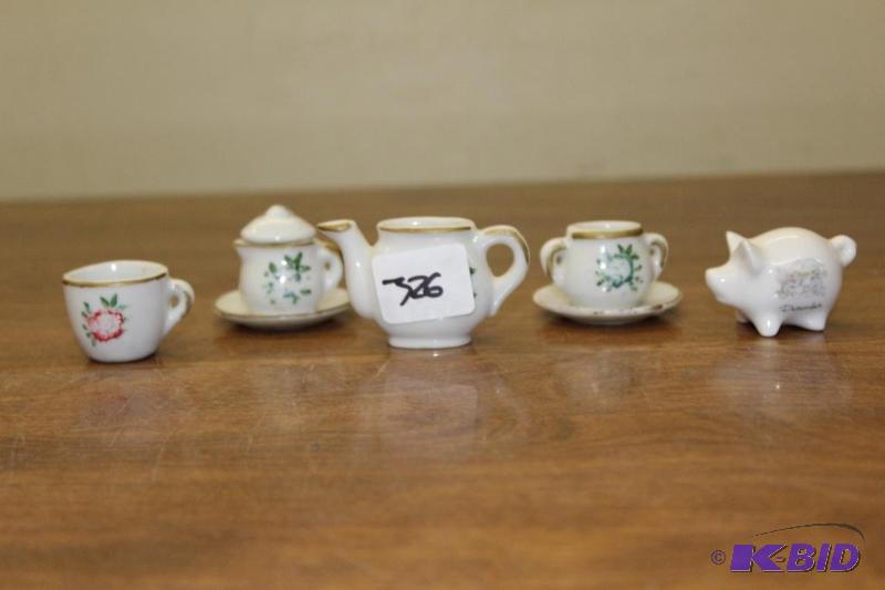 lot 326 image: Miniature&nbspTea Set ...
