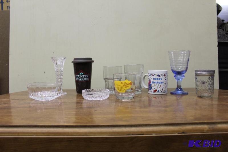 lot 329 image: Assorted Glasswares ...