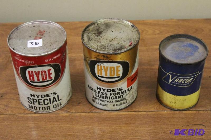 lot 38 image: FULL&nbspVintage 1 Quart Cans, original cond...