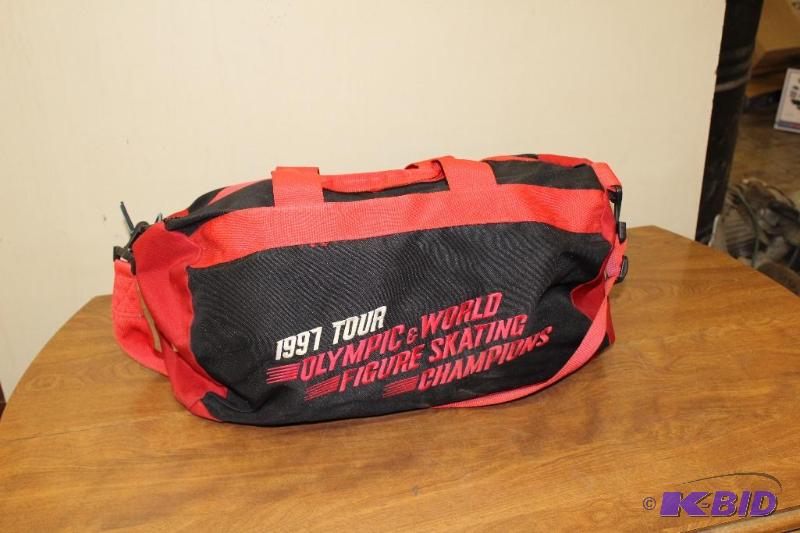 lot 514 image: Duffel Bag  Travel Totes ...