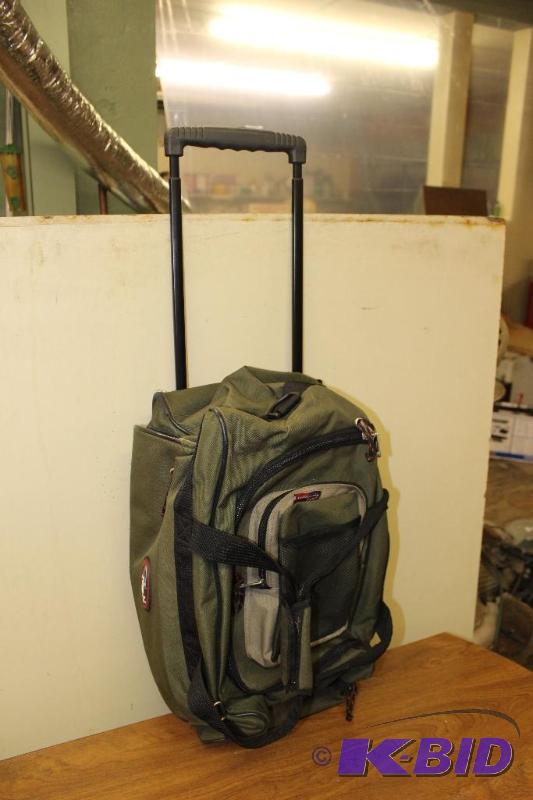 lot 519 image: California Pak Carry-On Bag ...