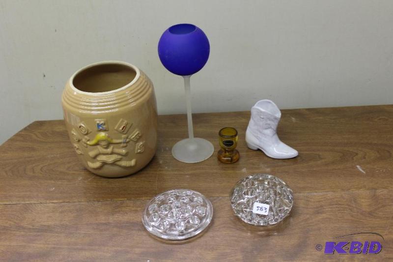 lot 583 image: Home Decor ...
