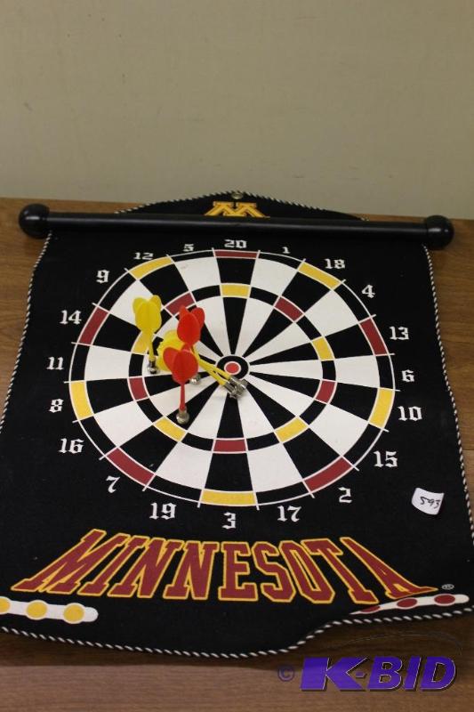 lot 593 image: MN Gophers Magnetic Dart Board ...