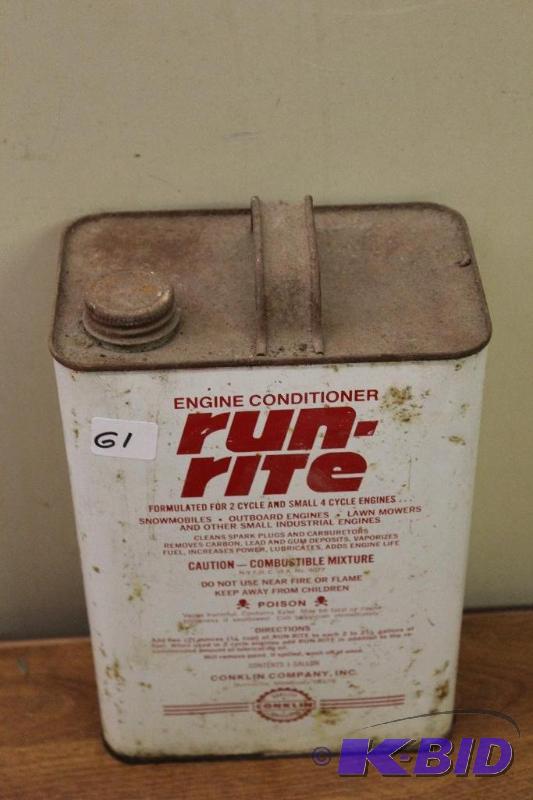 lot 61 image: run-rite&nbspVintage 1 Gallon Can, empty, or...