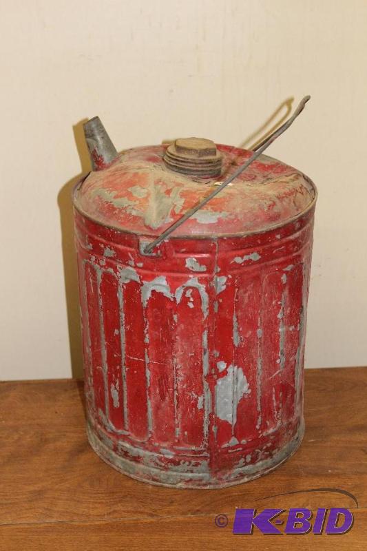 lot 93 image: Vintage 5 Gallon Can, empty, original conditi...