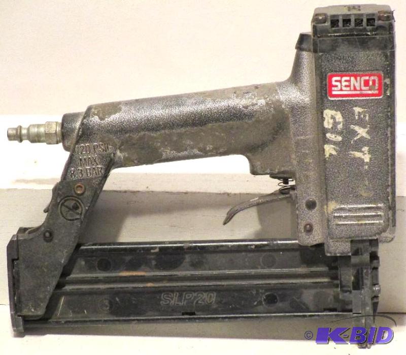 lot 120 image: Senco SLP20 58-Inch to 1-58-Inch 18-Gauge Brad Nailer