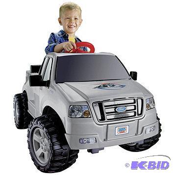 New Fisher-Price Powerwheels 6V - Ford F150 -...